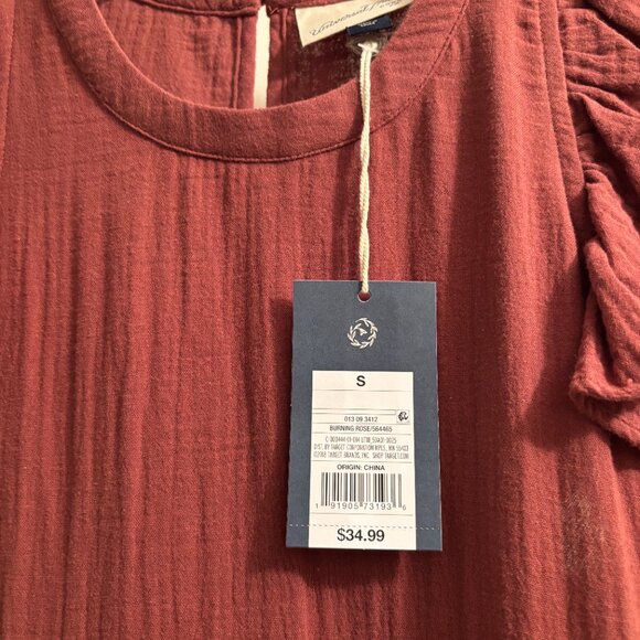 NWT Universal Thread Ruffle Sleeve Dress Size: Small Color: Burning Rose - Picture 2 of 4